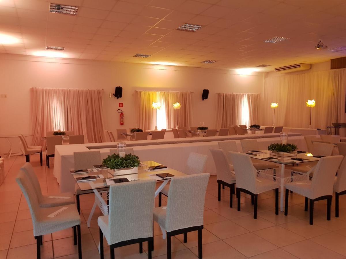 Hotel Das Palmeiras Paracatu Ngoại thất bức ảnh