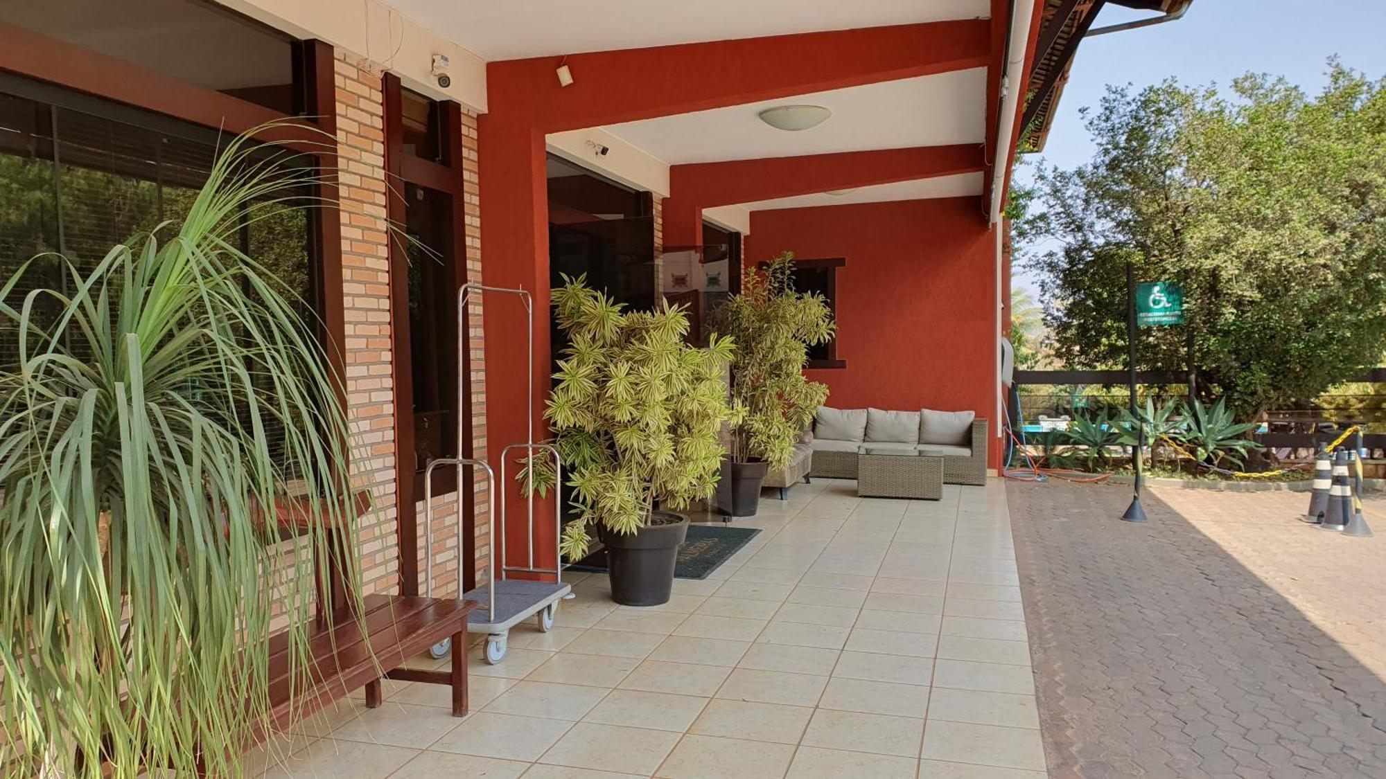Hotel Das Palmeiras Paracatu Ngoại thất bức ảnh
