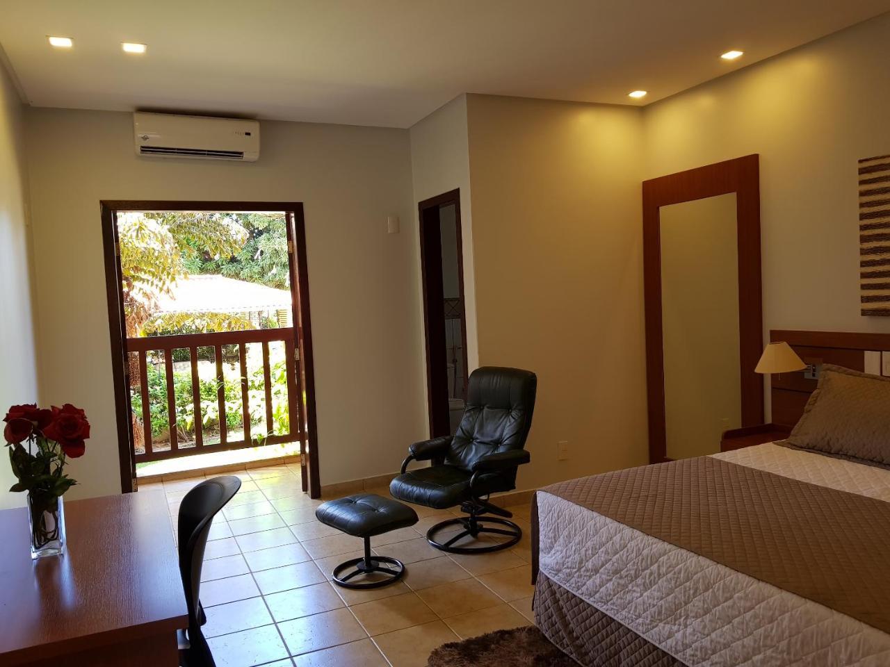 Hotel Das Palmeiras Paracatu Ngoại thất bức ảnh